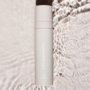 On set - long-lasting setting spray (LH Cosmetics, 100 ml)